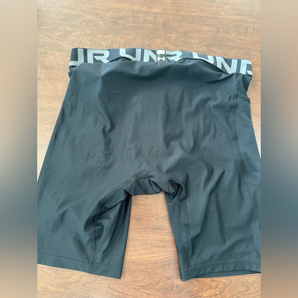 Underarmour XL long Compression Shorts